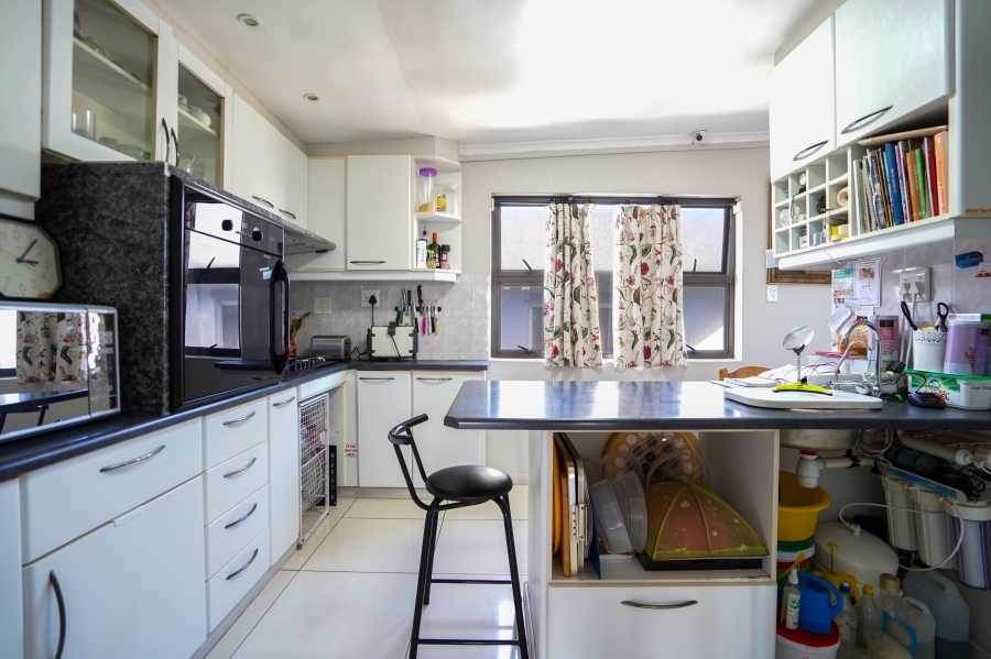 8 Bedroom Property for Sale in Atlantic Beach Golf Estate Western Cape